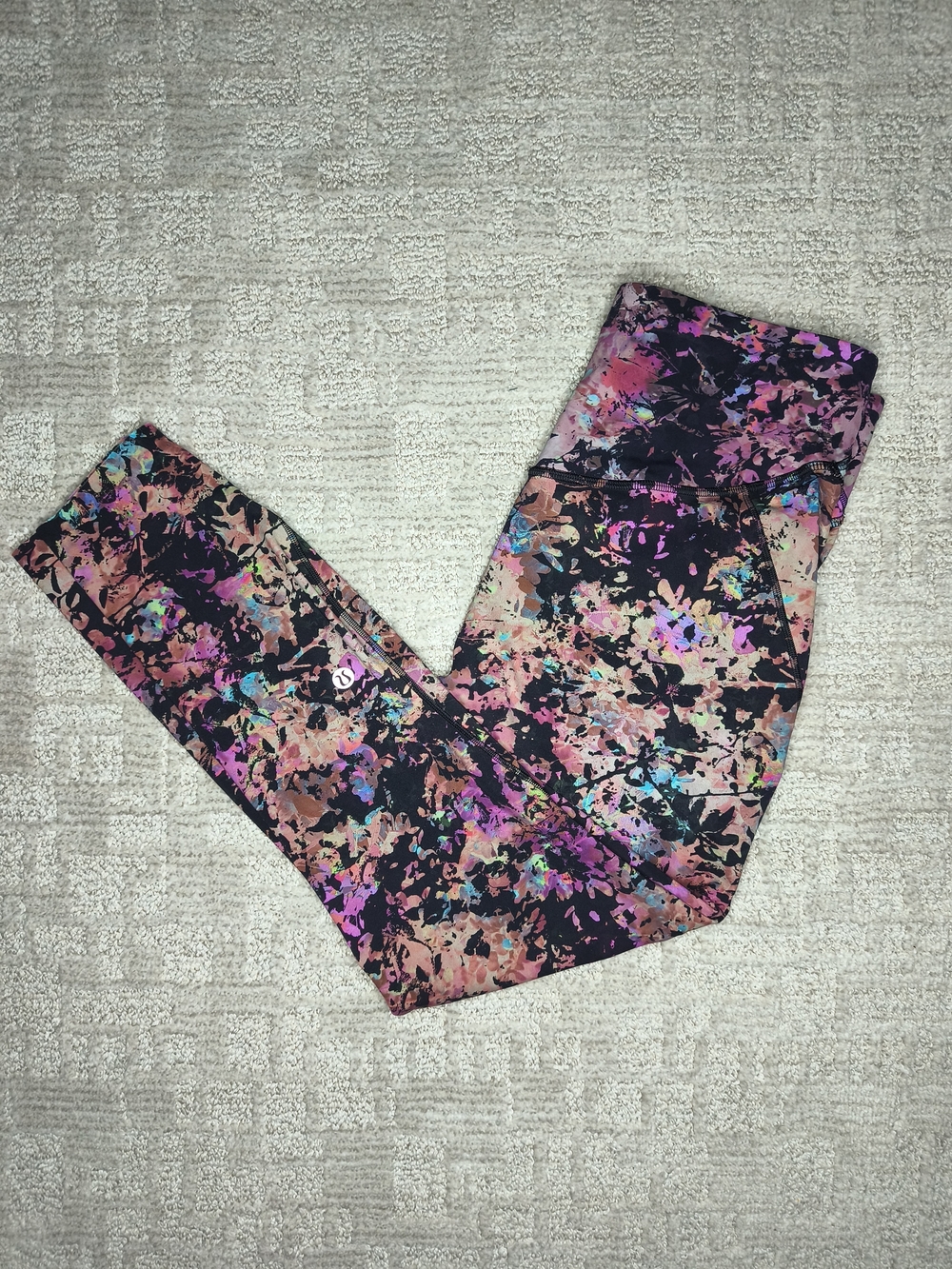 Lululemon Leggings Base Pace High-Rise Tight 25" Stencil Blossom Red Multi Sz 8
